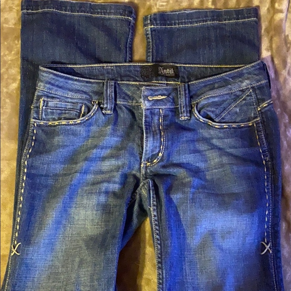 jeans